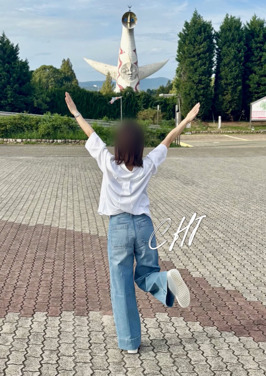 こんばんは♬
花と戯れようと公園へ行ったらまさかの休園でした🥲

仕方がないので太陽の塔とコラボしてきました🫶🏻💕
（だいぶ遅いですか？笑😇 ）

<a href="/hamutohachi/">人妻ハムちゃんとはちみつ君</a>