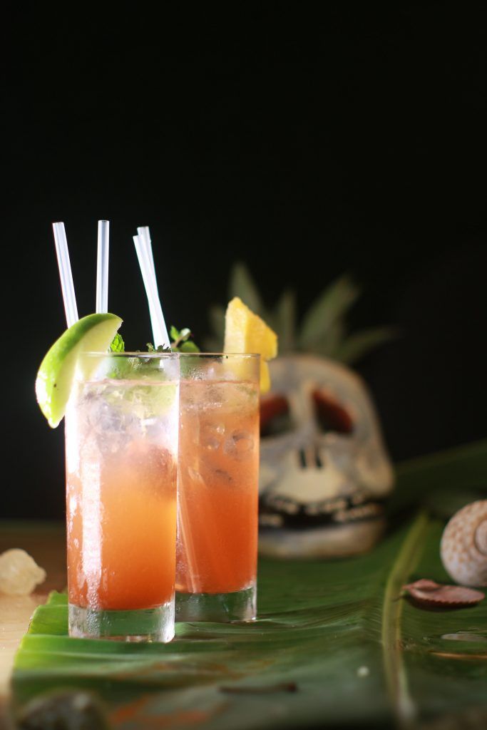 paulabendfeldt's tweet image. From creepy to classy, these Halloween cocktail recipes are frightfully fun &amp;amp; perfect for your next party. 🍸💀
👉 growingupbilingual.com/best-halloween…

#SpookyCocktails #HalloweenDrinks #HalloweenRecipes