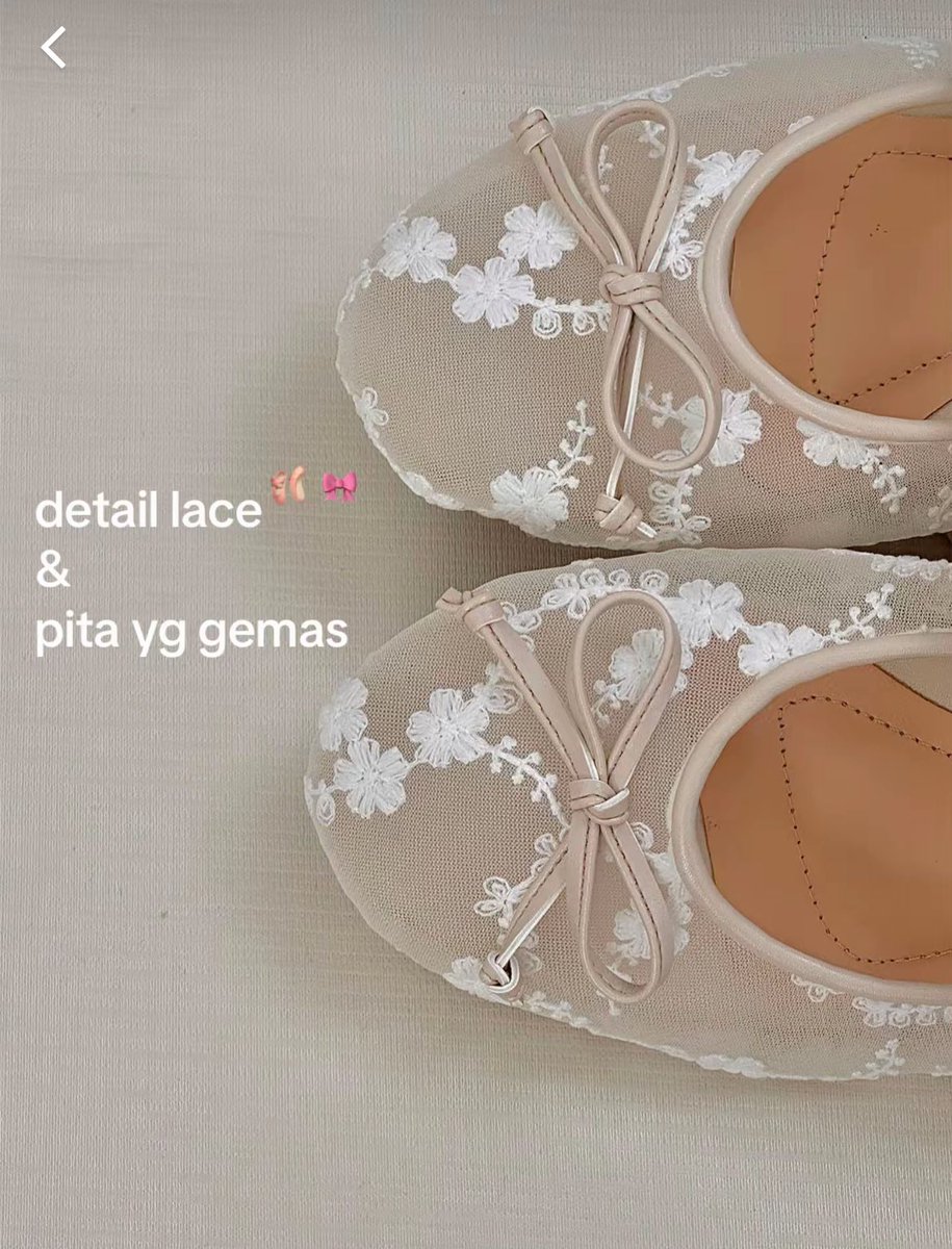 embroidery footwear with lace 

adorable and elegant at the same time