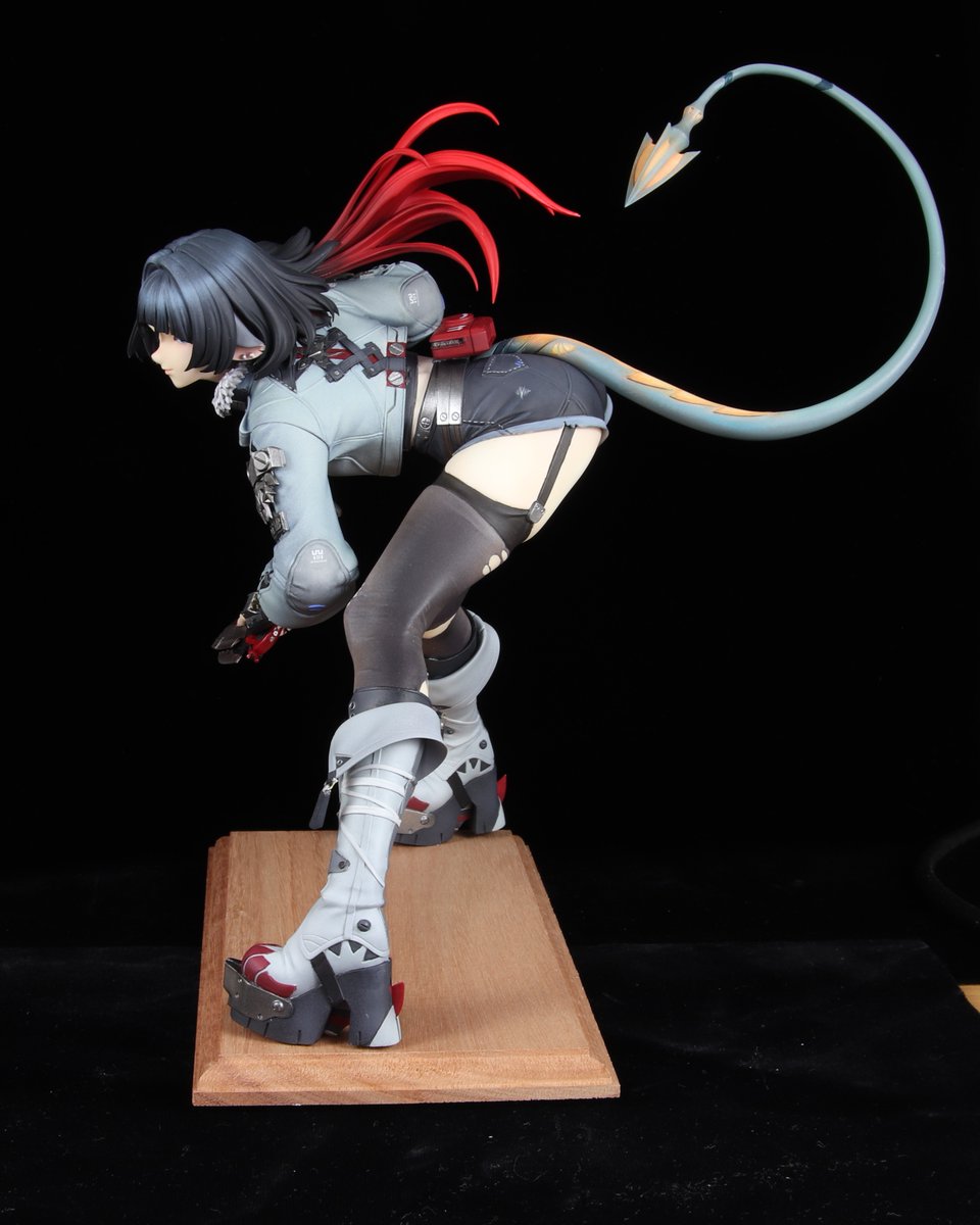 吉沢光正さん（<a href="/mitsumasamune/">吉沢 光正</a>）のジェーン・ドゥ完成です。
ディテール細かくてかっこいい！尻尾は戦闘中に光ってる感じにしたかったんや･･･
#ゼンゼロ #zzzero