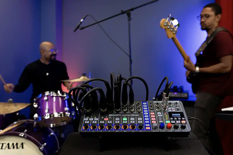 🟠#LiveTrak L6max: mezclador digital de 12 pistas

🟠#Grabadora multipista completa integrada en una placa ultracompacta, lista para capturar tus conciertos en directo, sesiones de composición y ensayos con una #claridad de #estudio.

<a href="/ZoomSoundLab/">Zoom</a>

🔗ispmusica.com/tecnologia-mus…