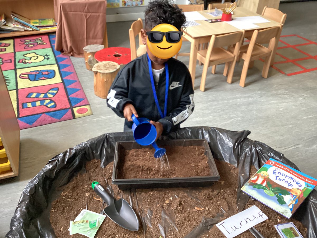 wyndclf's tweet photo. Reception RAZ enjoyed planting their own turnip seeds. They learnt all about the lifecycle of a turnip. #wps #eyfs #leightrust #voice21 #oracy #article28 #startwell #fay5aday https://t.co/NSeGybHc77