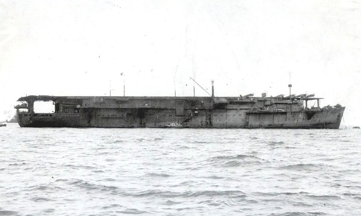 1943年、横須賀での空母大鷹
#日本海軍