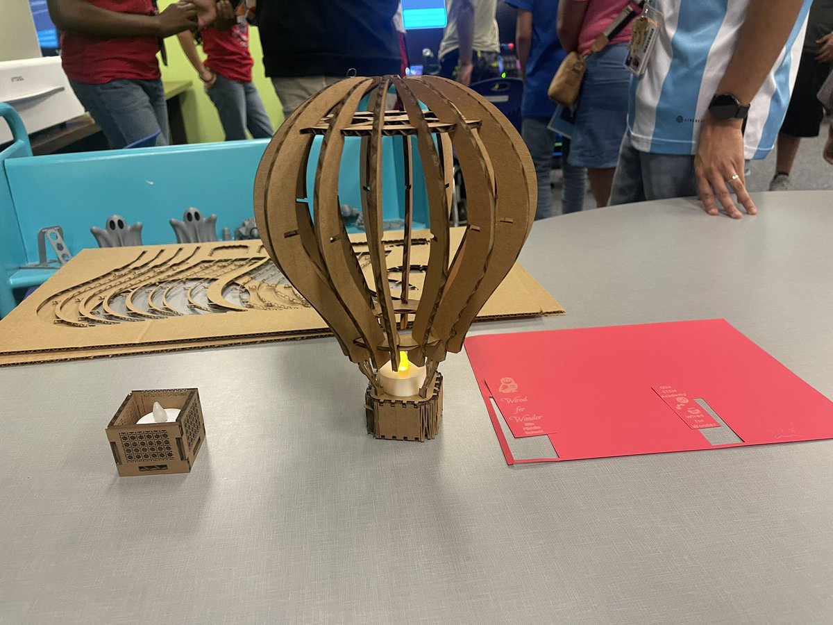 poullard_colina's tweet image. The first @CITGOiaOLLE STEM family night was a success! Thanks to all the families that came out! Stay tuned for next months family night! @AliefISD @OlleMightyOwls