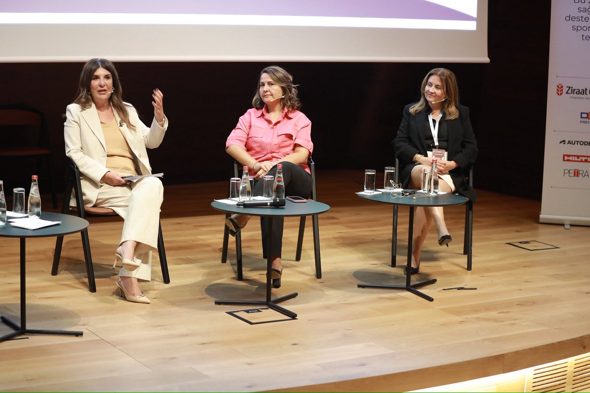 GYODER (@gyoderonline) on Twitter photo 23 Eylül Salı günü gerçekleşen İnşa Eden Kadınlar Zirvesi’nde, GYODER Yönetim Kurulu Başkanı <a href="/NesecanC/">Nesecan Cekici</a>, İnşaatta Kadını Destekleyenler oturumunda konuşmacı olarak katılımcılarla buluştu.
Çekici, konuşmasında kadınların inşaat ve gayrimenkul sektöründeki varlığının güçlenmesinin 23 Eylül Salı günü gerçekleşen İnşa Eden Kadınlar Zirvesi’nde, GYODER Yönetim Kurulu Başkanı <a href="/NesecanC/">Nesecan Cekici</a>, İnşaatta Kadını Destekleyenler oturumunda konuşmacı olarak katılımcılarla buluştu.
Çekici, konuşmasında kadınların inşaat ve gayrimenkul sektöründeki varlığının güçlenmesinin
