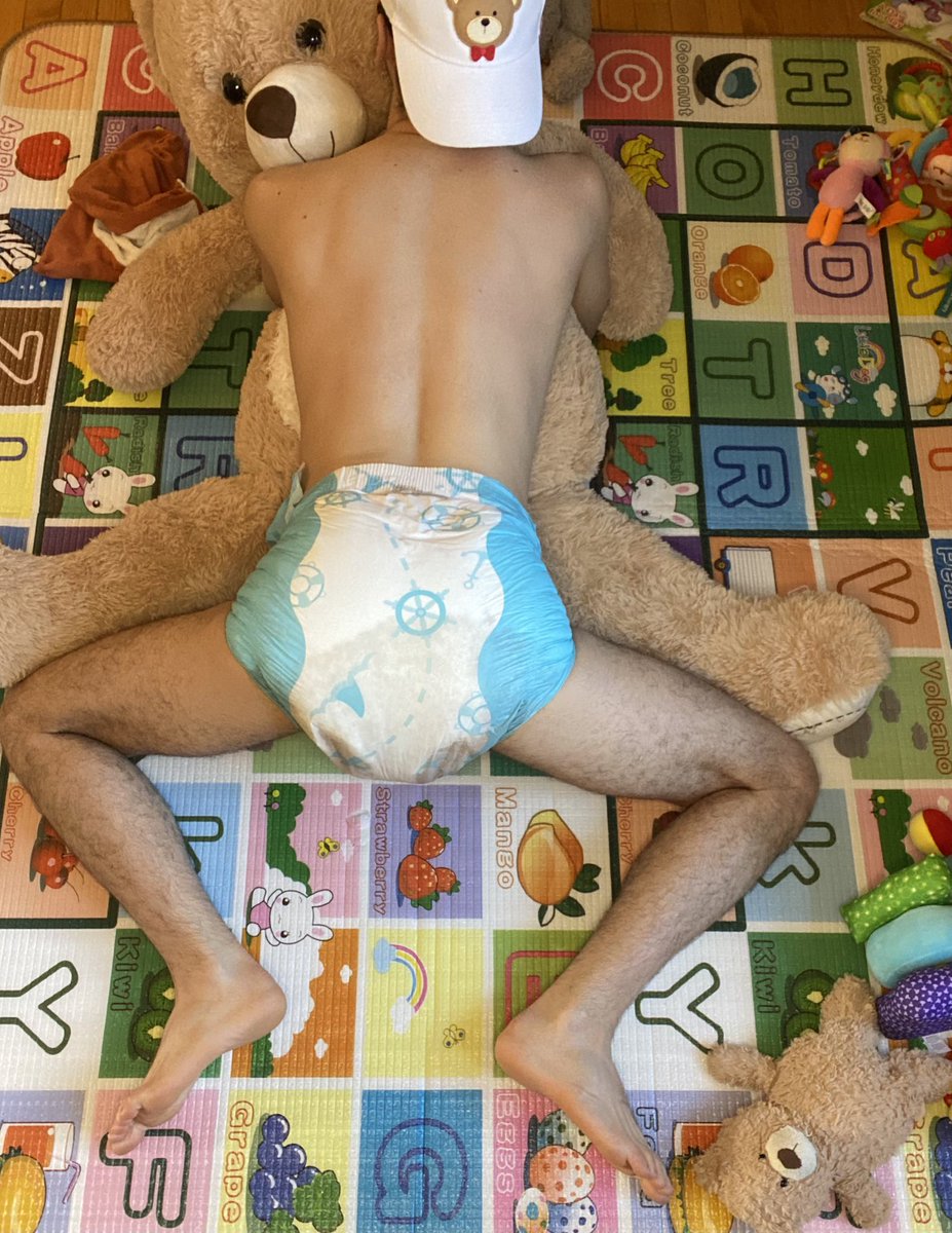I love these diapers from <a href="/DiaperMinister/">Diaper-Minister / Kiddo Diapers</a>, especially for play time 🏴‍☠️⚓️🦈