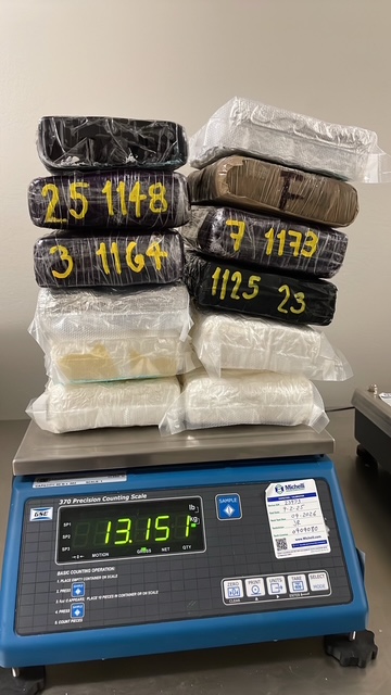 DEAHOUSTONDiv's tweet image. #DEA Houston agents seized 13 kgs of #cocaine today and $470,000 from inside a Southeast Houston home. The seizure is linked to the violent drug trafficking organization #CJNG. #CJNGCrackdown2025.