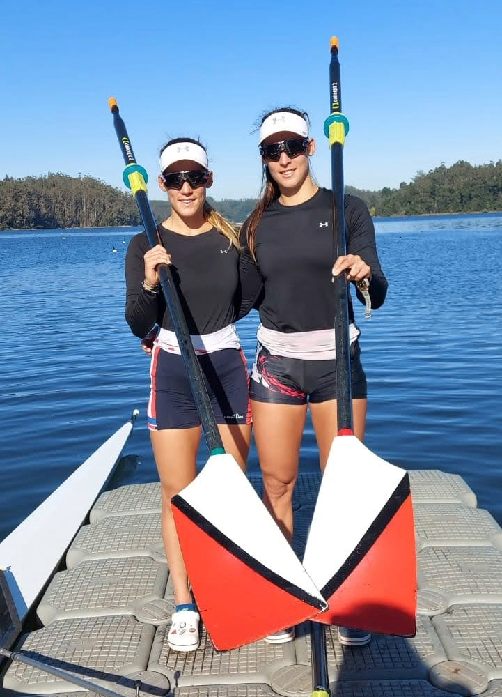 #Mundial de #Remo de #Shanghái con nuestras representantes <a href="/antoabrahamsch/">Antonia Abraham Schüssler</a> y <a href="/melii_abraham/">Meli Abraham Schüssler</a>. El día domingo en la categoría dos sin timonel, obtuvieron el segundo lugar. Con esto quedaron en la final B, lo que definirá el 7° a 12° puesto.
<a href="/INDChileOficial/">IND Chile 🇨🇱</a> <a href="/canal_CDO/">CANAL CDO</a> <a href="/radiobiobio/">radiobiobio</a>