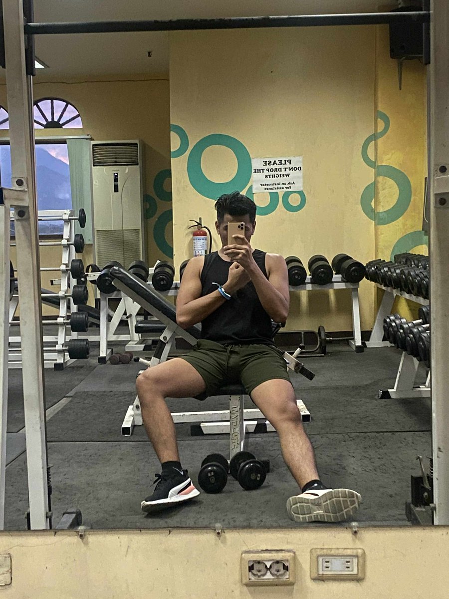 onlineplayer112 tweet media