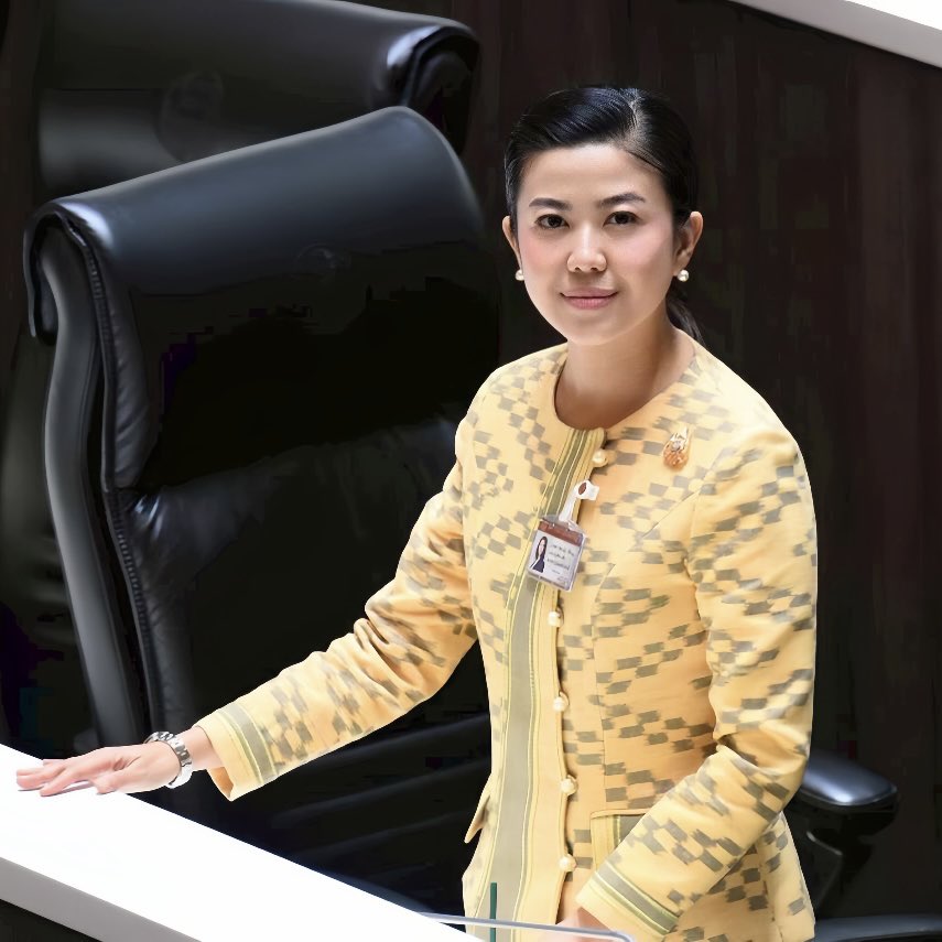 ปิดประชุมสภาฯ  เมื่อสักครู่  จบหมวด1 หมวดอื่นๆ ครั้งต่อไปค่ะ #ร่างพระราชบัญญัติบริหารจัดการเพื่ออากาศสะอาด พ.ศ. .... 

#เพื่ออากาศสะอาดของเราทุกคนกันค่ะ #กฎหมายอากาศสะอาด

ทั้งนี้วันนี้สภาฯมีมติ  รับหลักการ(วาระ1)  3ร่าง คือ  
🟢ร่างพ.ร.บ.คุ้มครองแรงงานทั้ง 2 ฉบับ