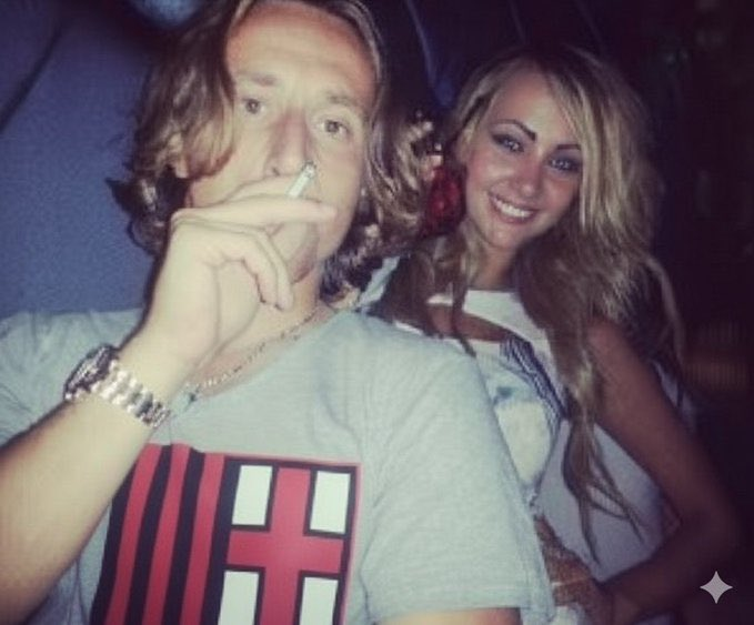 DrTuitter's tweet image. #Tare : "Non è stato difficile convincere #Modric a venire al #Milan" (e sorride).
