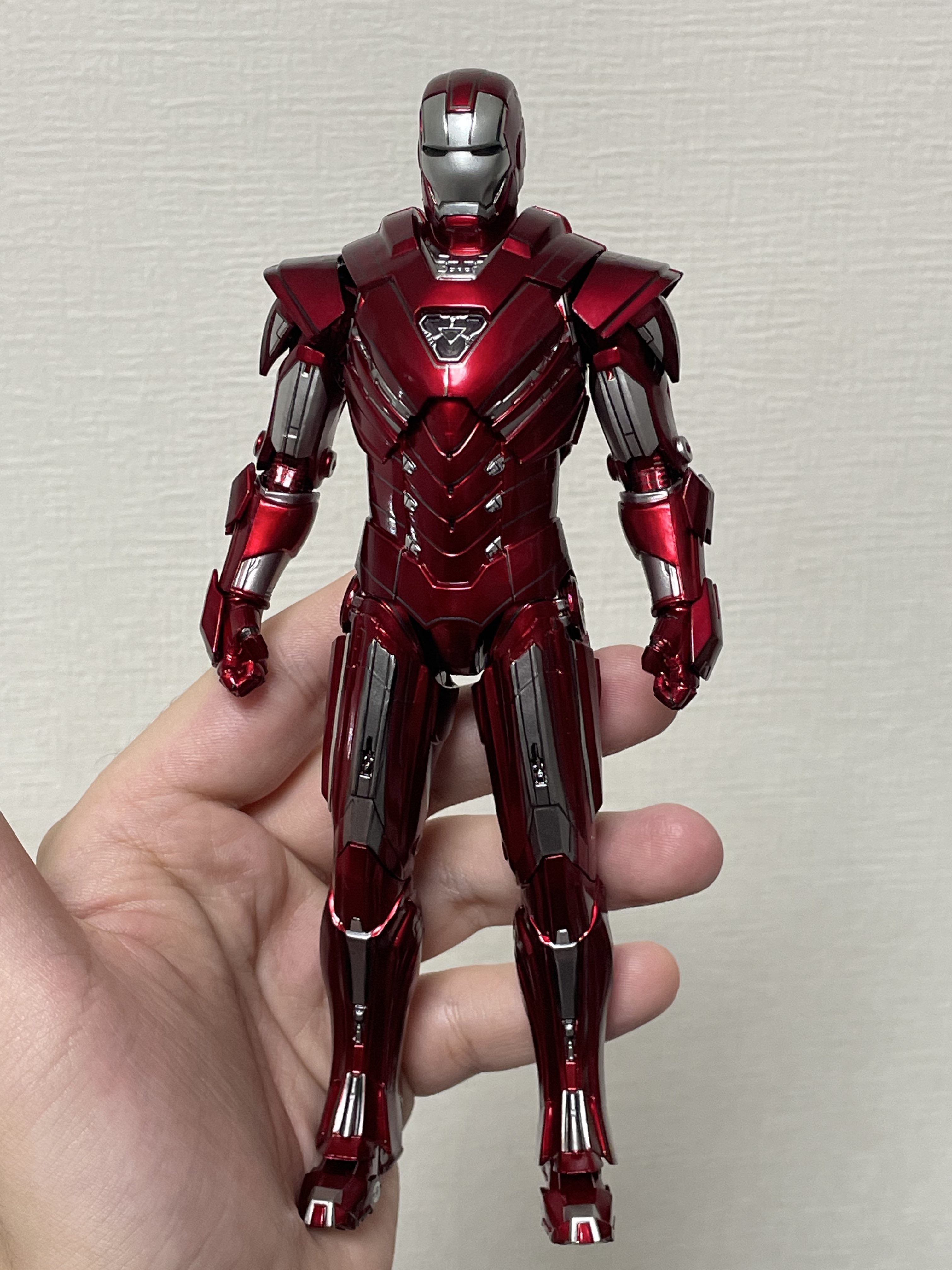 マーベルレジェンド シルバーセンチュリオン アイアンマン 6インチ 原作版 マーベルレジェンド シルバーセンチュリオン アイアンマン 6