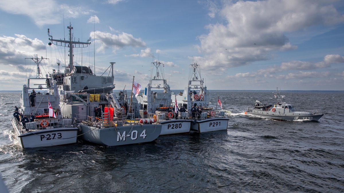 Royal Navy (@royalnavy) on Twitter photo Unbelievable, JEF
Fast patrol boats <a href="/HMSExpress/">HMS EXPRESS</a> <a href="/HMS_Pursuer/">HMS PURSUER</a> <a href="/HmsDasher/">HMS Dasher</a> and <a href="/HMSPuncher/">HMS Puncher</a> joined Latvian allies as part of a major <a href="/JEFnations/">The Joint Expeditionary Force (JEF)</a> exercise to showcase resolve and work on combined tactics to protect Baltic waters and shores.🇬🇧🇱🇻
royalnavy.mod.uk/news/2025/sept… Unbelievable, JEF
Fast patrol boats <a href="/HMSExpress/">HMS EXPRESS</a> <a href="/HMS_Pursuer/">HMS PURSUER</a> <a href="/HmsDasher/">HMS Dasher</a> and <a href="/HMSPuncher/">HMS Puncher</a> joined Latvian allies as part of a major <a href="/JEFnations/">The Joint Expeditionary Force (JEF)</a> exercise to showcase resolve and work on combined tactics to protect Baltic waters and shores.🇬🇧🇱🇻
royalnavy.mod.uk/news/2025/sept…