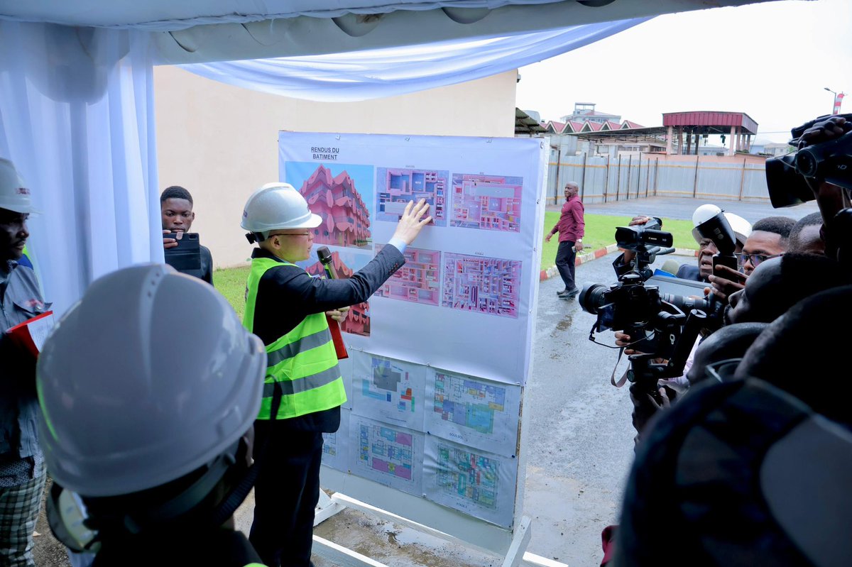 I would like to thank the Director General and all the staff of the Douala General Hospital for the warm welcome and professionalism shown during my working visit on Monday, 22 September 2025.

I am delighted to have inaugurated the medical administration building, visited the