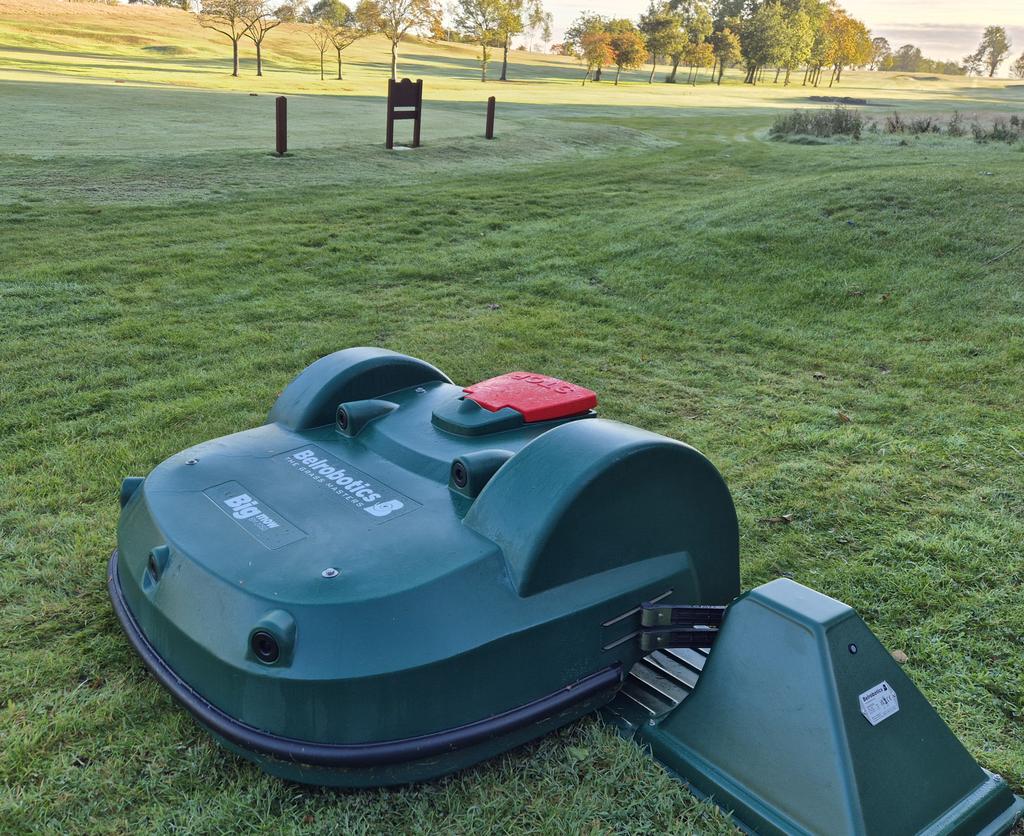 Robotic Mower demonstration this week: Belroborics Bigmow 2050
⛳️⛳️