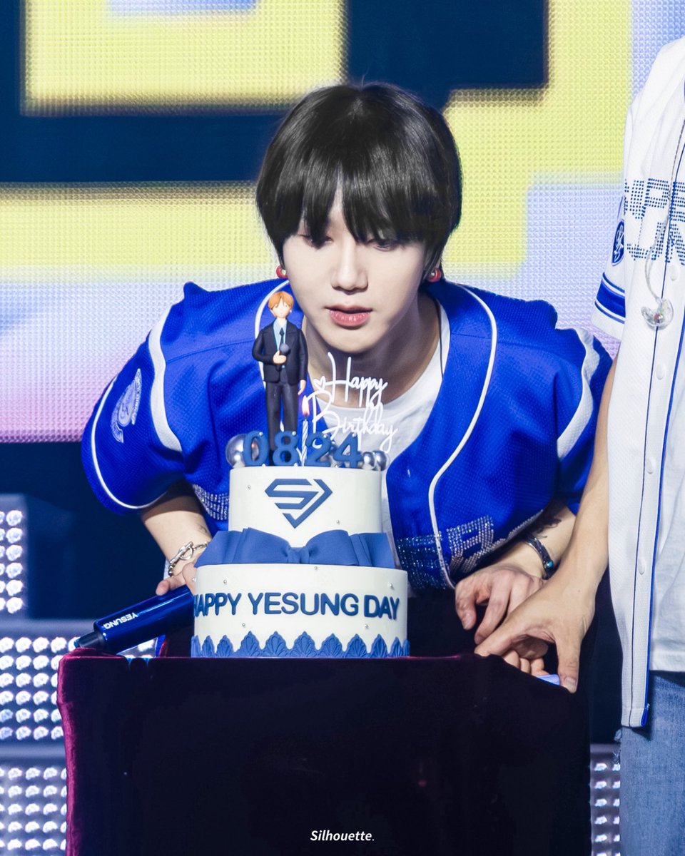 𝙎𝙞𝙡𝙝𝙤𝙪𝙚𝙩𝙩𝙚 ☁️🐧 tweet media