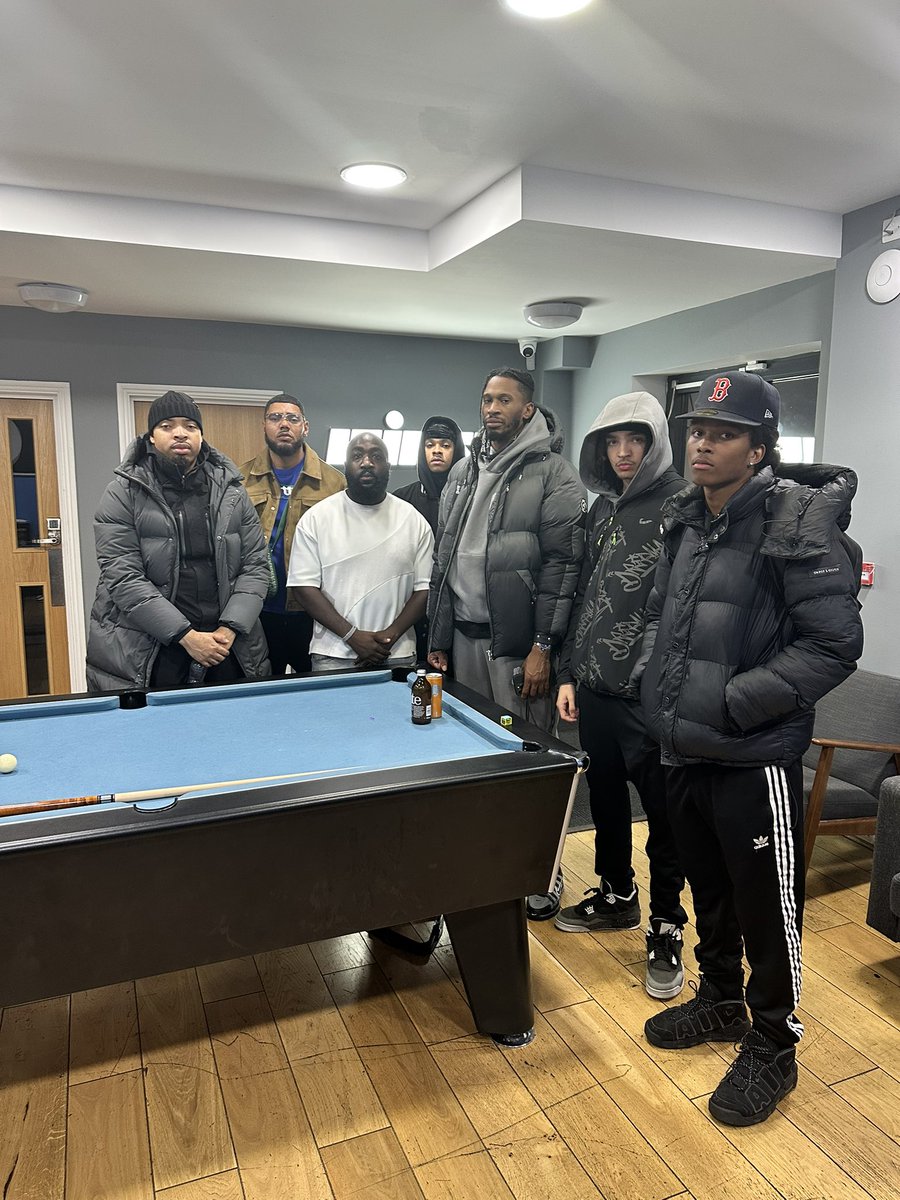 Massive love to everyone that came to my show on <a href="/RinseFM/">Rinse FM</a> last night!

<a href="/ScorchersLife/">SCORCHER</a> 
<a href="/Bruzaonline/">Bruza ‘Deal Wiv It’</a> 
<a href="/LightzLitty/">LittyLightz</a> 
<a href="/Amzzinogmd/">Amzzino</a> 
<a href="/ArdMusicUpdates/">aRD</a> 
Blaire Bliz 
Sub Zero
Snowman
Teewhy

The show was so mad!!! Different levels &amp; the video will be out next week. 🔥🔥🔥