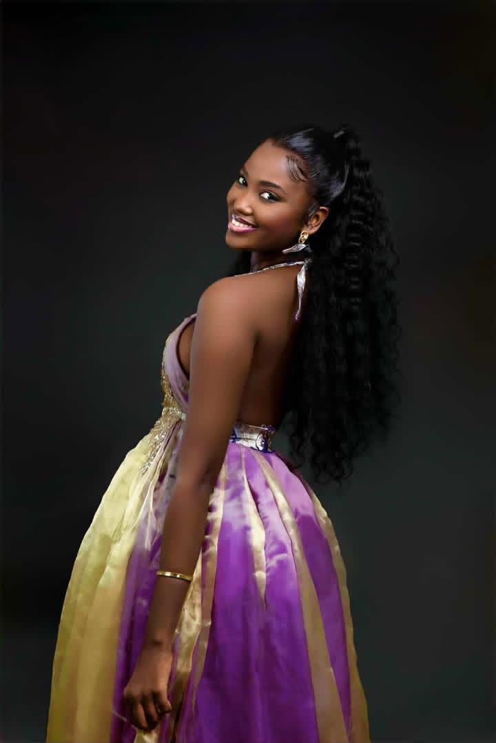 cyrille_juuf's tweet photo. Voici Fatoumata Diop Alumnie du College SC , Ism et BEM , Elle est la meilleure du top 5 dans Miss Univers, elle est dans la TL et compte sur vous pour la soutenir en votant pour Elle , max de réaction dans cette vidéo voici le lien : https://t.co/2TRjaFHU73 https://t.co/OqtfBCwfgs