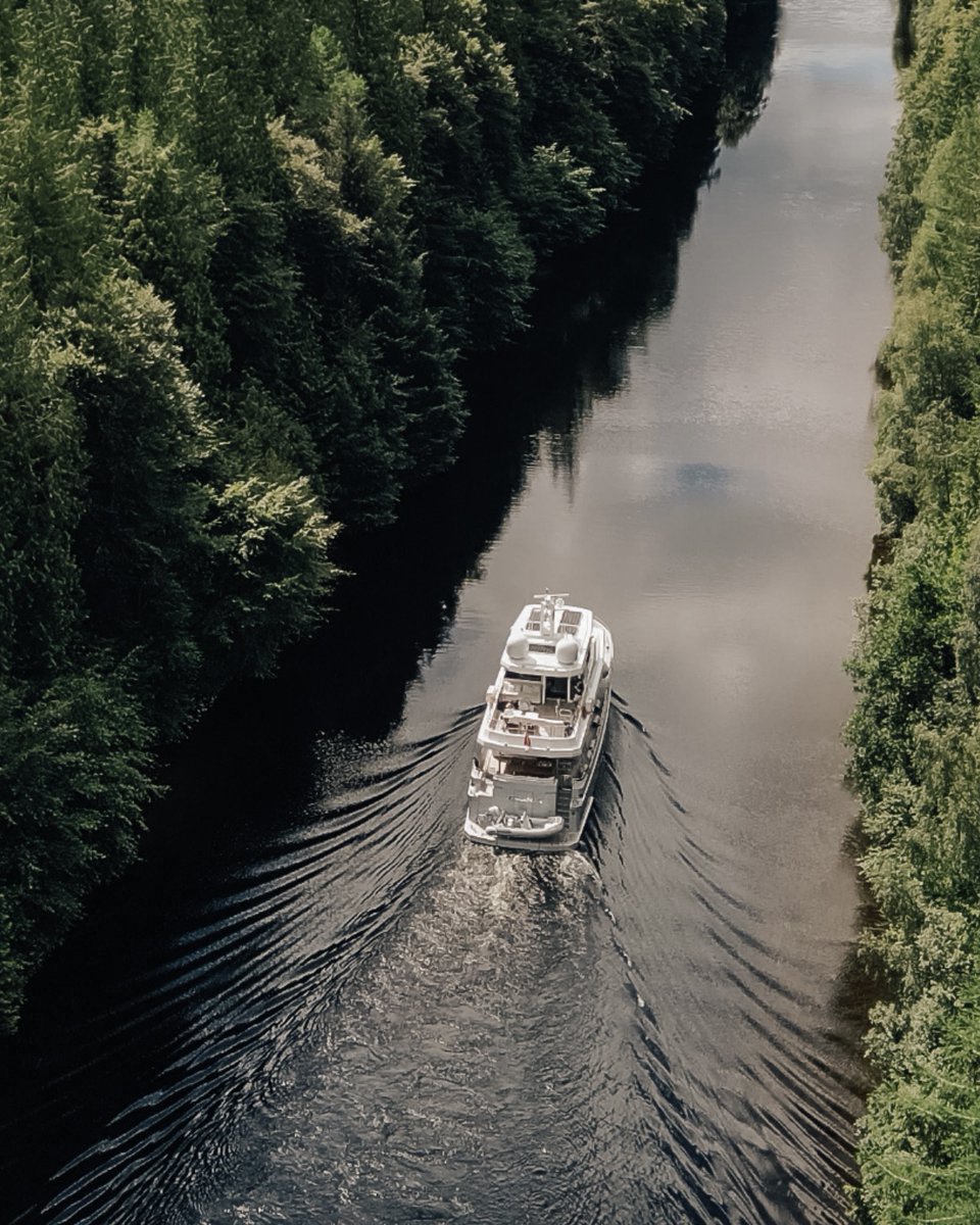 BeringYachts's tweet photo. 2,000+ nm. Hidden fjords. 45-knot winds.
The Bering 76 Lemanjá proved her explorer spirit with comfort & stability. Now available for sale.
Read the owner’s full journey → https://t.co/gA02xg4Yxu
#BeringYachts #B76 #ExplorerYacht #YachtForSale https://t.co/f1lLsQ3OIX