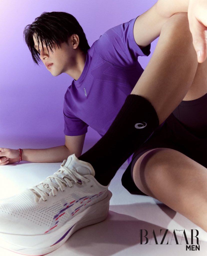 sknn2228's tweet image. ใครกำลังจะซื้อรองเท้าวิ่ง ออกกำลังกาย จัดไปเลย ASICS เบานุ่ม สบาย เหมือนวิ่งอยู่บนก้อนเมฆเลย

#BAZAARThailandxSkyWongravee
#ASICSTH #ASICS 
#skywongravee