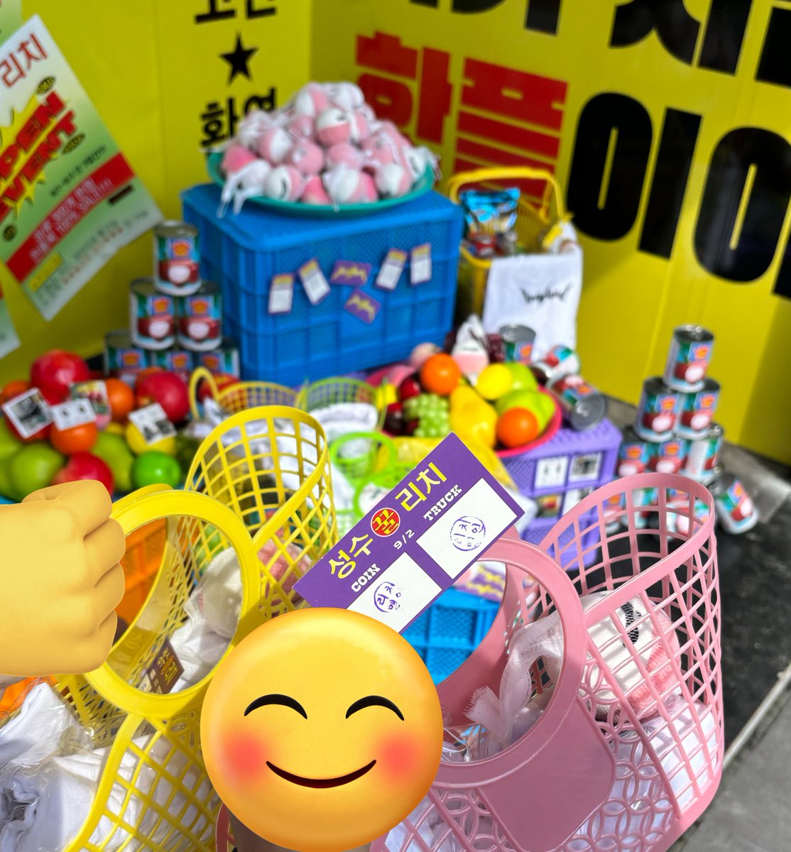 armaengee's tweet photo. 산책하다 리치트럭 깔인 어린이카트 발견! https://t.co/5KuiQrMSIK