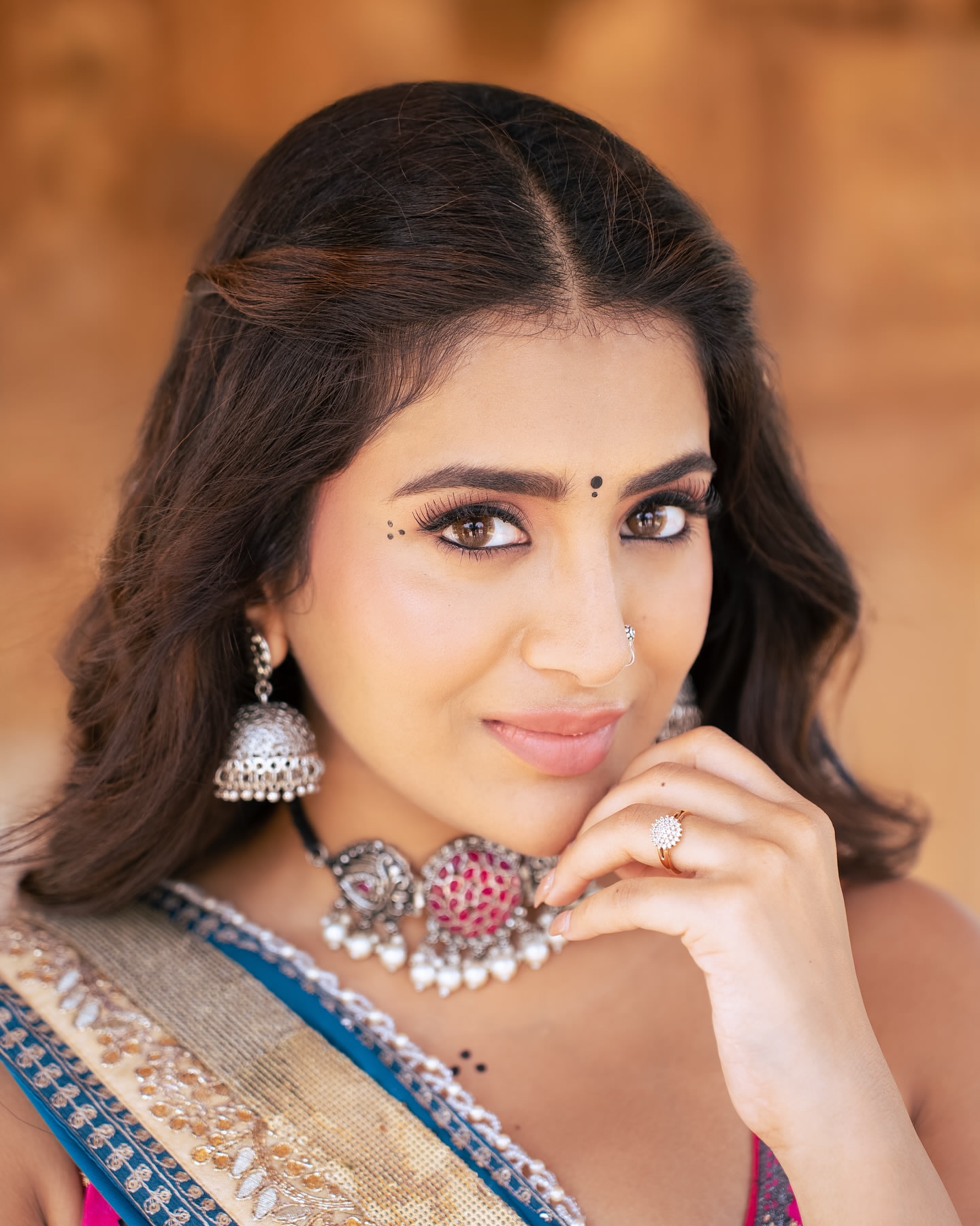 G1nM2HzW0AAidea?format=jpg&name=large