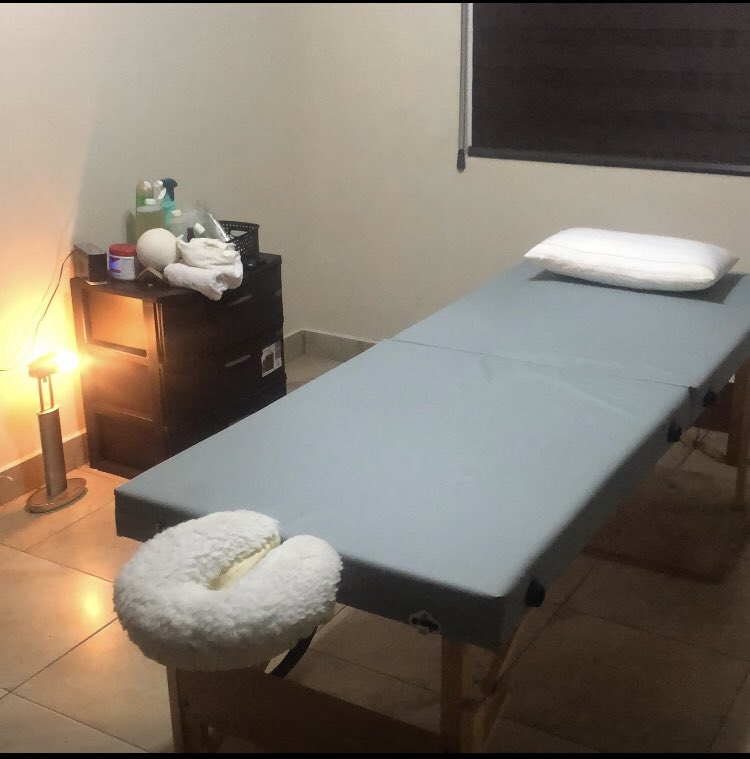 impl4kbl3's tweet image. Masaje para parejas o chicas DM