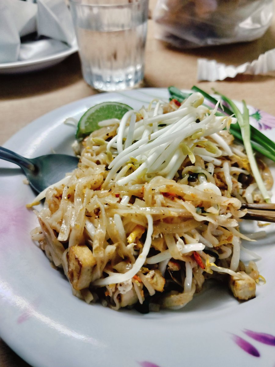 今日はパッタイ！