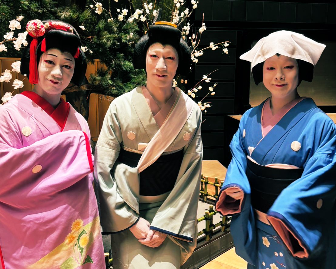 #歌舞伎座 千穐楽㊗️

『賀の祝』　おくさま〜ず

#坂東新悟 くん　千代
#中村種之助 くん　春
#中村壱太郎    八重

Instagramにはソロショット載せてます📸
よろしければ👀
instagram.com/p/DO_Dwt6E0hP/…