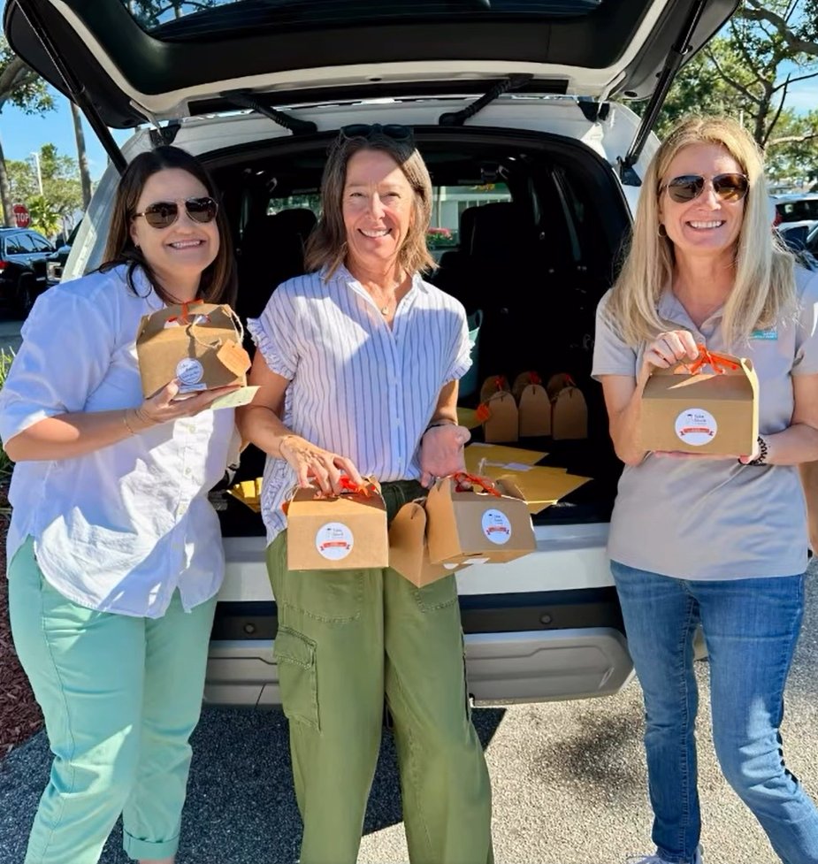 🍫 Take Stock in Children of Sarasota County had a Brownie Delivery Day to thank their amazing school partners.

A sweet way to show appreciation for all the support given to our students every day!

#Partnership #TakeStock #Appreciation #Sweets