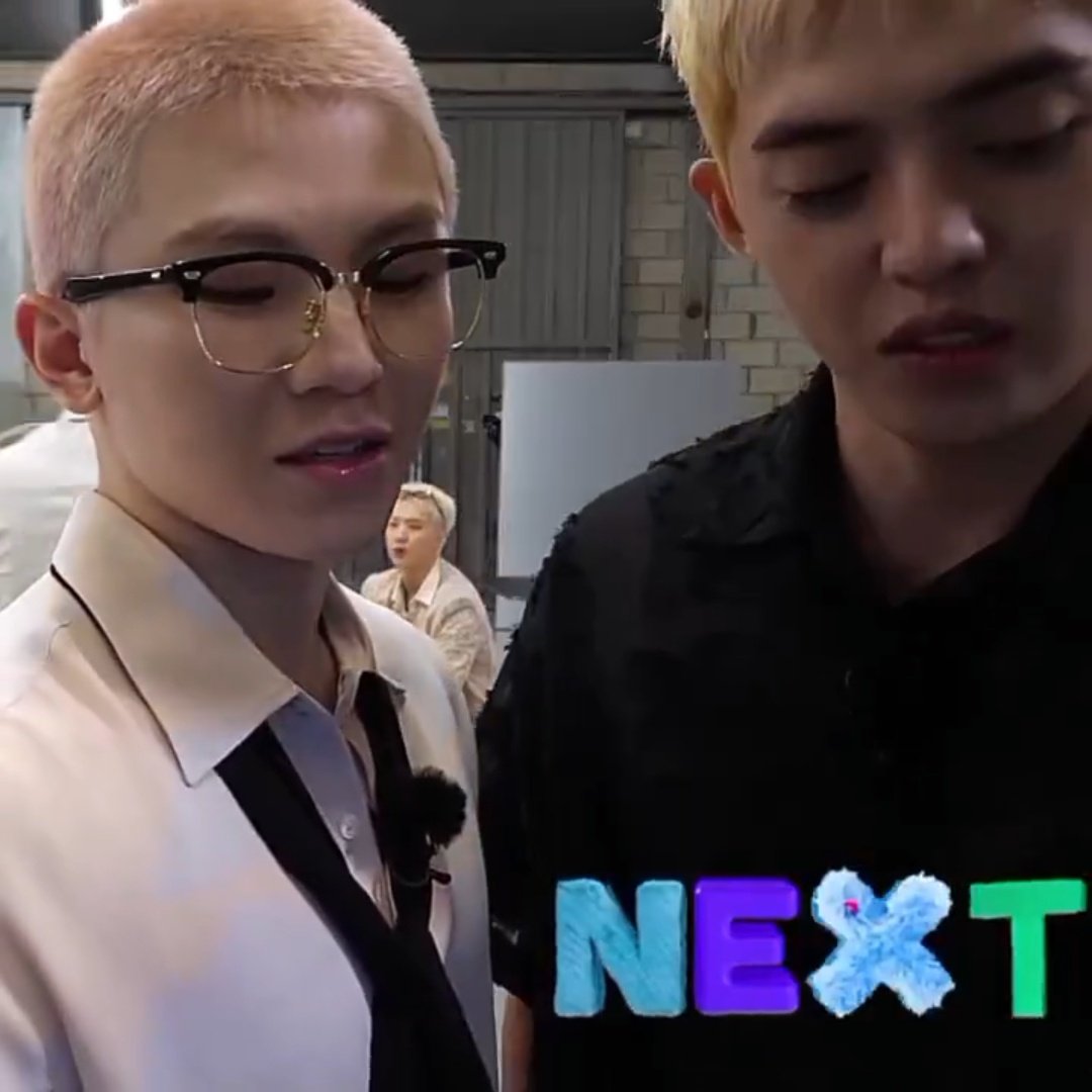 aludraexe's tweet photo. FLASHBACK WHEN YOU MET ME YOUR BUZZCUT AND MY HAIR BLEACHED 😭😭😭 https://t.co/xElPRYawGt