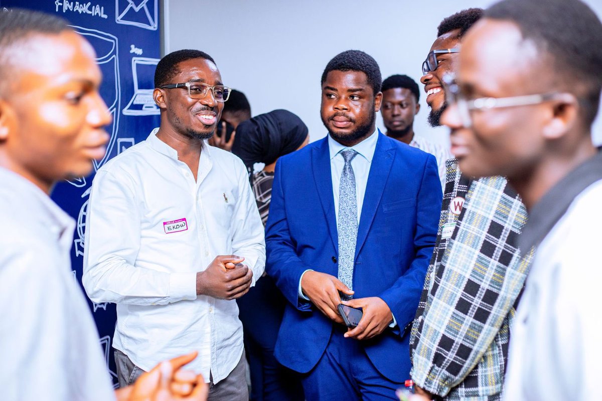 AkwaabaApp's tweet image. 🎉 We’re thrilled to share some exciting news 

Last week, the Akwaaba App team participated in the Startup Grind Accra Pitch Competition, and we proudly took 3rd place among an incredible lineup of startups 🇬🇭

This achievement reflects the hard work, passion, and vision of our…