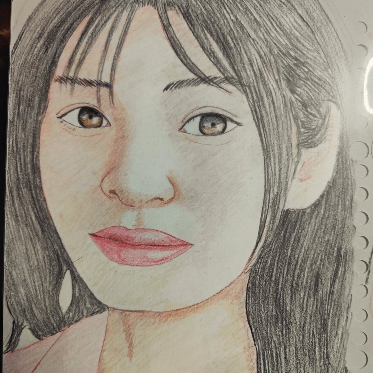 色鉛筆画 女性のポートレート ‘秋の囁き’ 
A4サイズ maxresdefault.jpg