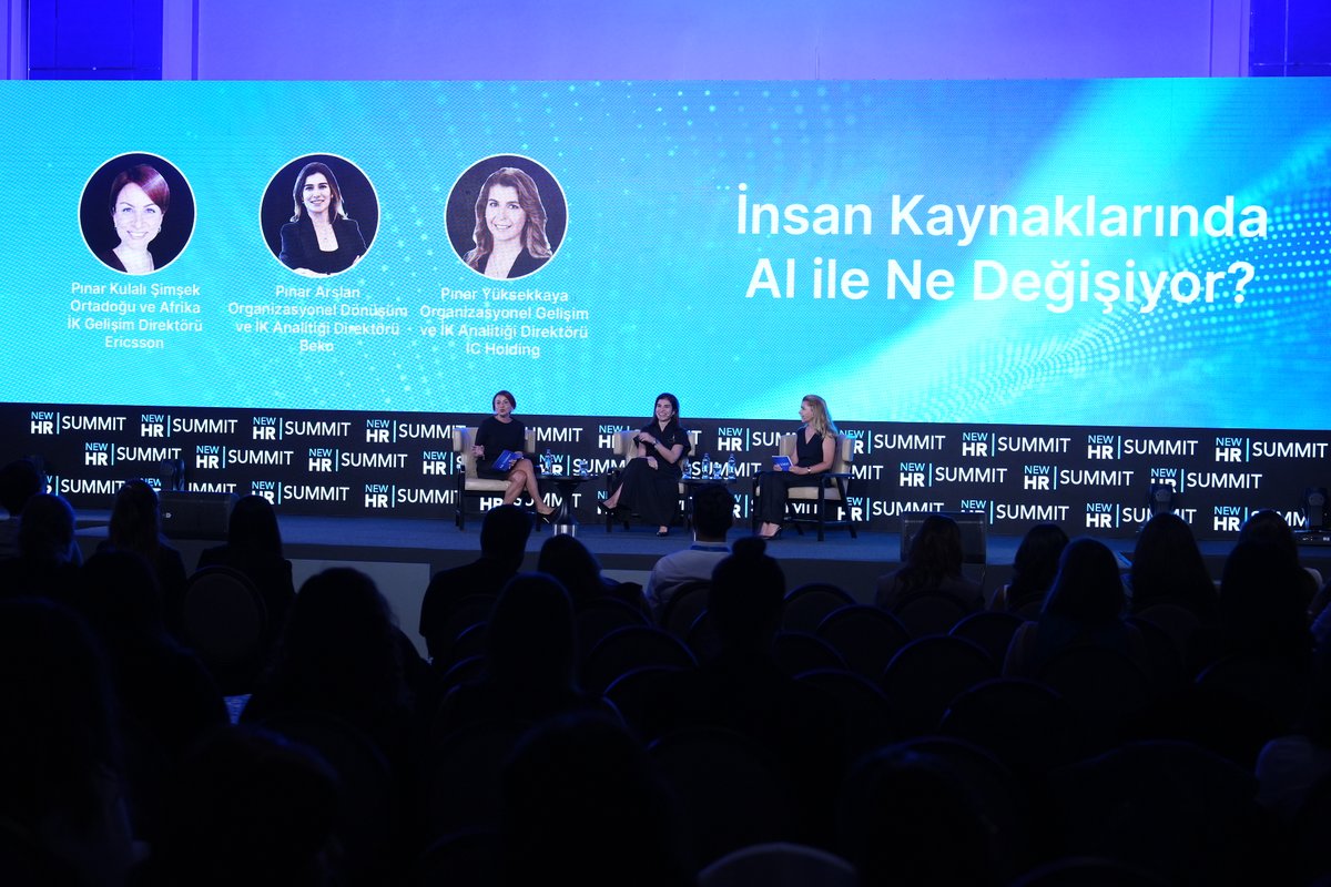 Ericsson Ortadoğu ve Afrika İK Gelişim Direktörü Pınar Kulalı Şimşek, Beko Organizasyonel Dönüşüm ve İK Analitiği Direktörü Pınar Arslan ve IC Holding Organizasyonel Gelişim ve İK Analitiği Direktörü Pınar Yüksekkaya "İnsan Kaynaklarında AI ile ne değişiyor?" sorusunu cevaplıyor.