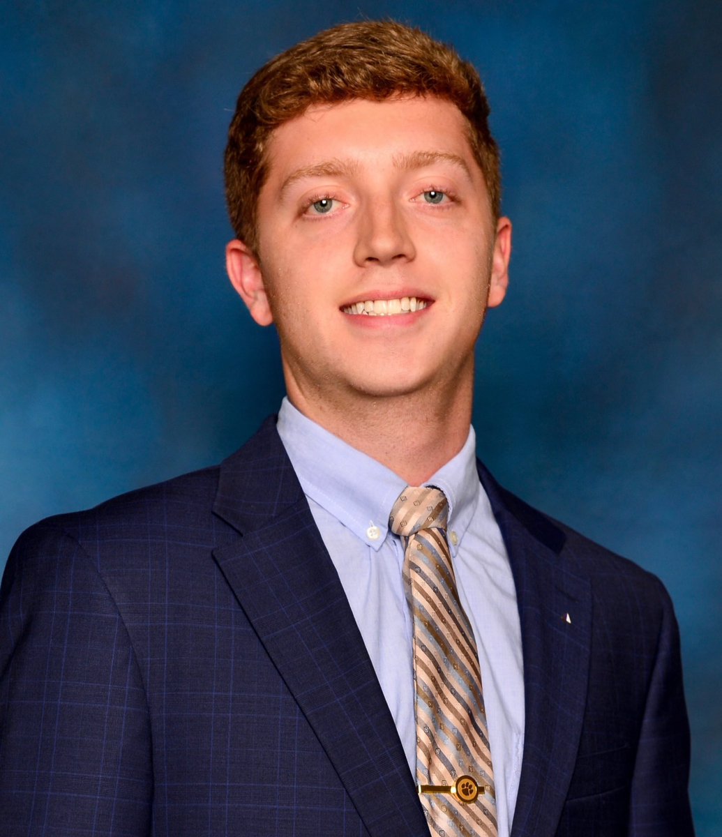 ERAS submitted, it’s official! ✅

Hello #MedTwitter, I am Thomas Eckert, an MS4 <a href="/UofSCSOMC/">USC School of Medicine Columbia</a>. I’m excited to be applying #Neurosurgery for #Match2026! 

Outside of medicine, I enjoy Christopher Nolan movies and cheering on my favorite soccer team, Manchester United! ⚽️