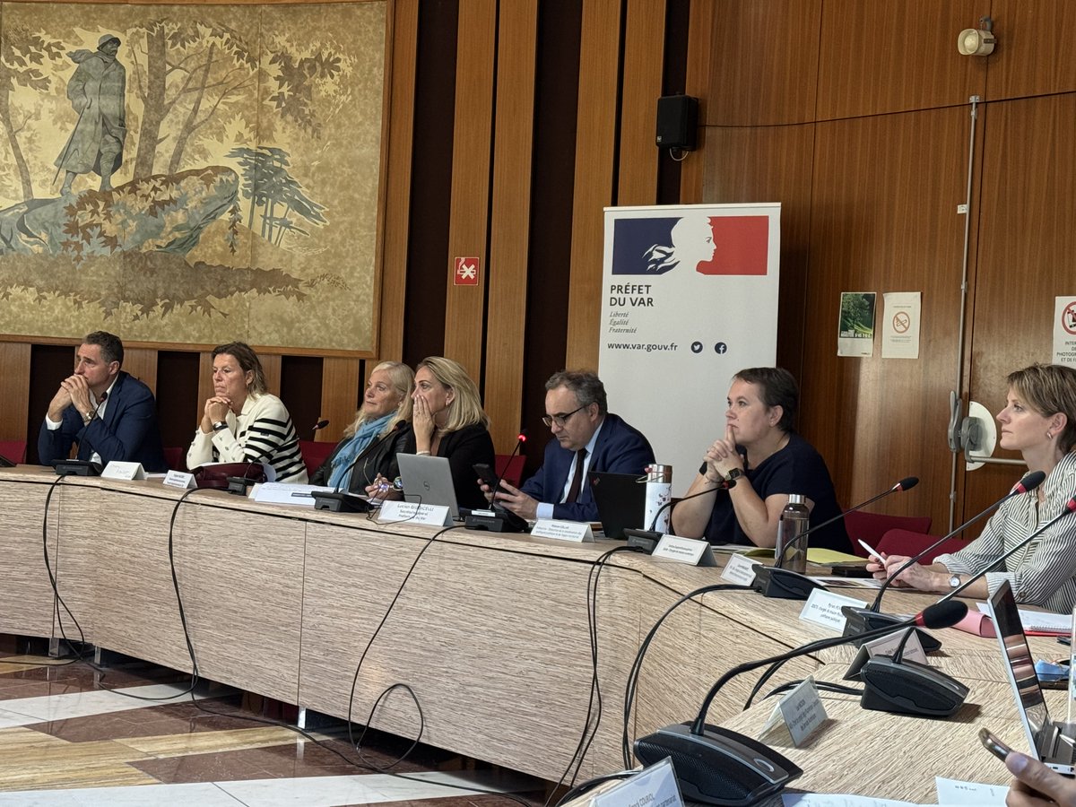 40 acteurs de l’inclusion numérique dont ⁦<a href="/OrangePACA/">Orange PACA</a>⁩ présents en ⁦<a href="/Prefet83/">Préfet du Var</a>⁩ pour partager la feuille de route 2025-2027 pour notre ⁦<a href="/Departement_Var/">Departement du Var 83</a>⁩