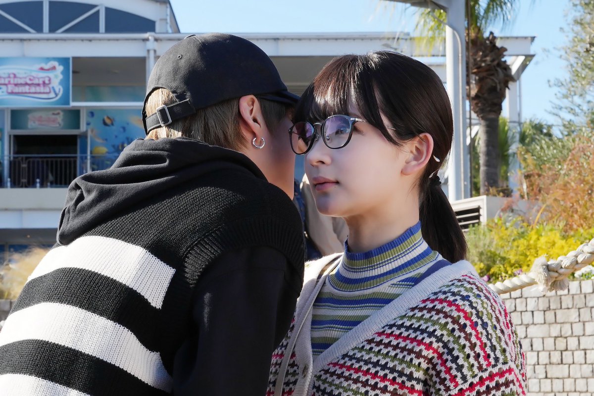 Rikaページ 軽さ × 裸足感覚 × アーシング。新しい“素足スタイル