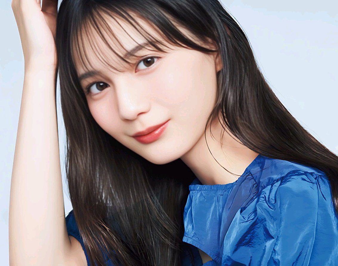 小坂菜緒 non-noに専属モデルとしても活躍中の菜緒ちゃん🦕 美脚が