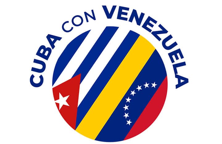 NancyYanelis's tweet photo. Desde #SanctiSpíritusEnMarcha  los educadores apoyamos a Venezuela.@DiazCanelB ,@DeivyPrezMartn1 ,@AlexisLorente74 ,@AndreiArmasBra6 ,@naimatrujillob https://t.co/gkllyNrYFu
