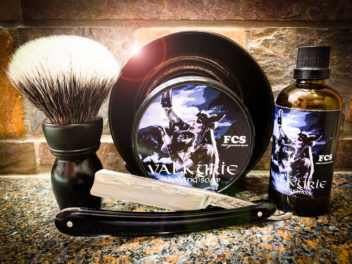 SOTD Ralf Aust Spanish Point 5/8
First Canadian Shave - Valkyrie
Captain’s Choice Gunmetal Bowl 
Lothur SHE Alpha G5 28mm 
@firstcanadianshave 
@captainschoiceproducts 
@lothurgroominguk