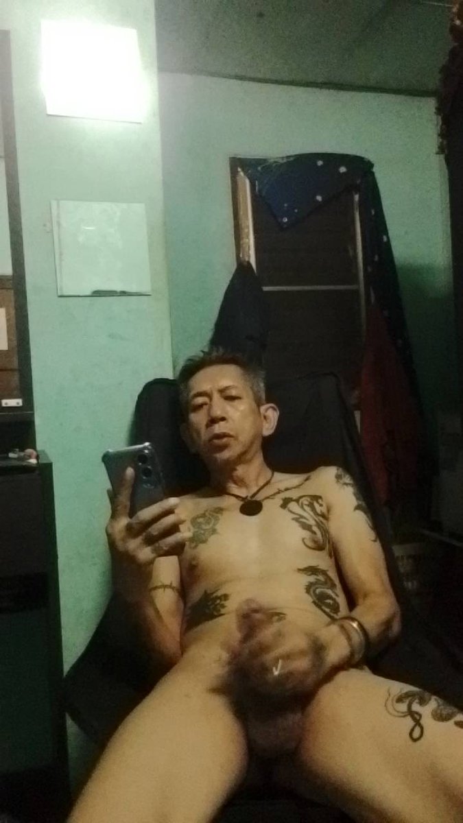 komen1970's tweet photo. ก็คนมันเหงา https://t.co/2q9Qh7Kq6v