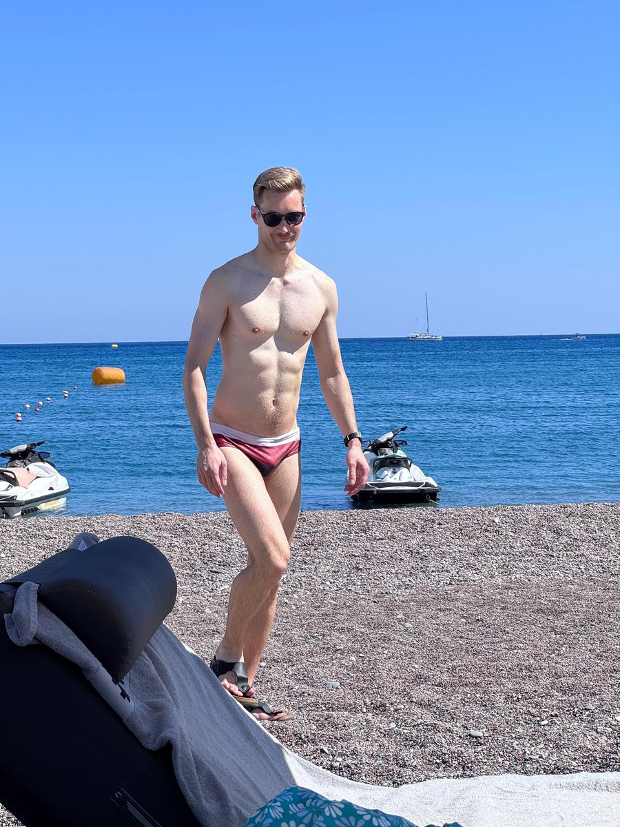 A little snapshot from the beach in Rhodes 🏖