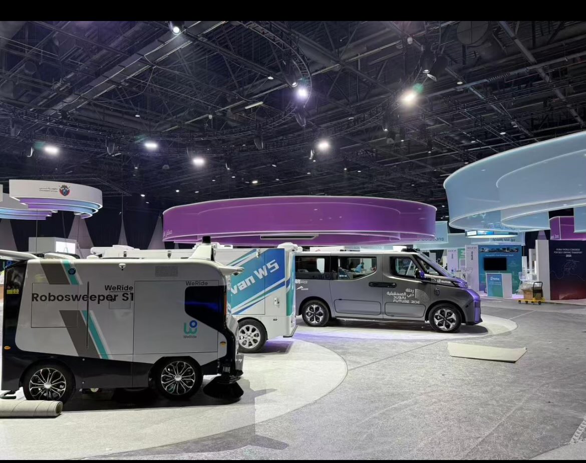 $WRD won top award at Dubai for safest RoboDrive vehicle of 2025 .. Market is about to find out .. $Baba $Bidu