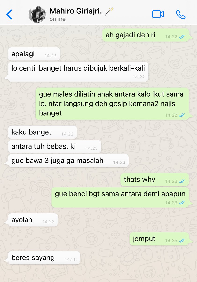 taenoosaurus's tweet photo. eglaf fewtweets: papa dan papi—jauh sebelum sabil hadir. https://t.co/X9PaV0ecQ1