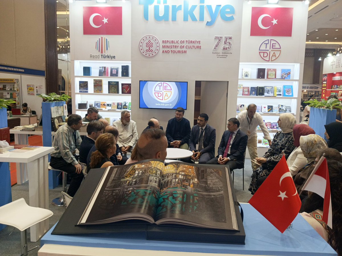 📚 Uluslararası Dini Yayıncılar Derneği Endonezya Uluslararası Kitap Fuarı’nda

Uluslararası Dini Yayıncılar Derneği, dünya genelindeki Müslüman yayıncılarla buluşmaya devam ediyor. 🌍

Bu yıl 45.’si düzenlenen Endonezya Uluslararası Kitap Fuarına dernek olarak katılım sağladık.