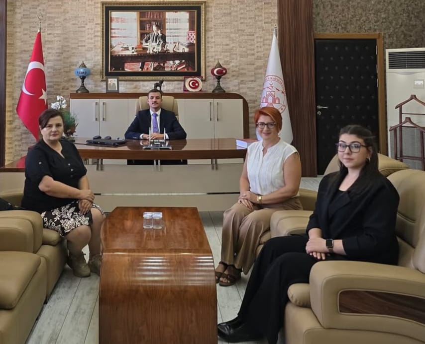 UCİM Niğde Temsilciliği olarak; 
Ulukışla Kaymakamı Sayın Emir Osman Gökçe'ye ziyarette bulunuldu. 

<a href="/SaadetOzkanEfe/">Saadet Özkan</a> 
<a href="/yucelceylancom/">Yücel Ceylan</a> 
<a href="/ulukslakaymakam/">UlukışlaKaymakamlığı</a>