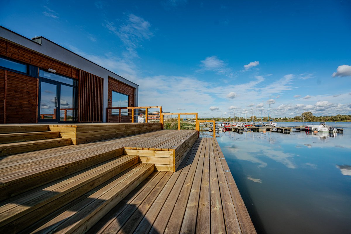 Sauna Dojlidy powraca! Na dobry początek sezonu Białostocki Ośrodek Sportu i Rekreacji zachęca, by wpaść i rozgrzać się w rytmie weekendu:
📷 piątki i soboty: 16:00–21:30
📷 niedziele: 14:00–21:30