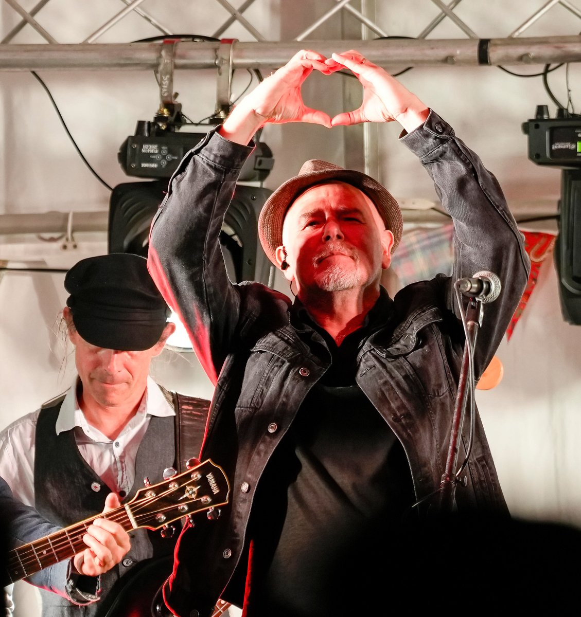 This year’s Southdowns Music Festival has been a resounding success with many thousands of people coming to the Bognor Regis seafront and Town centre for three days of brilliant music, dance and a lot more.
Huge thanks to all who helped make it happen x