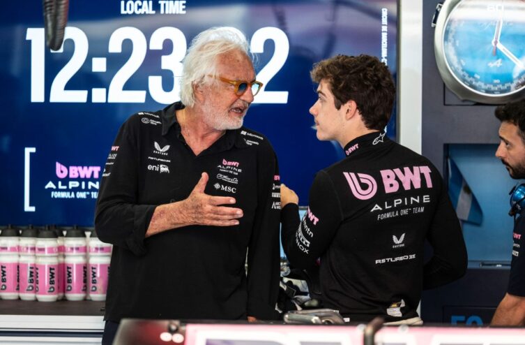 Colapinto: "Flavio me ha fortalecido mentalmente, y estas son cosas que me ayudarán cuando lucharemos por podios y victorias. Agradezco su confianza."

#F1 (Beyond The Grid)