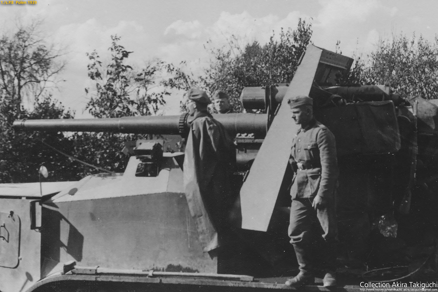戦争写真 兵士と大砲 セピア調　戦前高射砲 戦争写真 兵士と大砲 セピア調 戦前高射砲